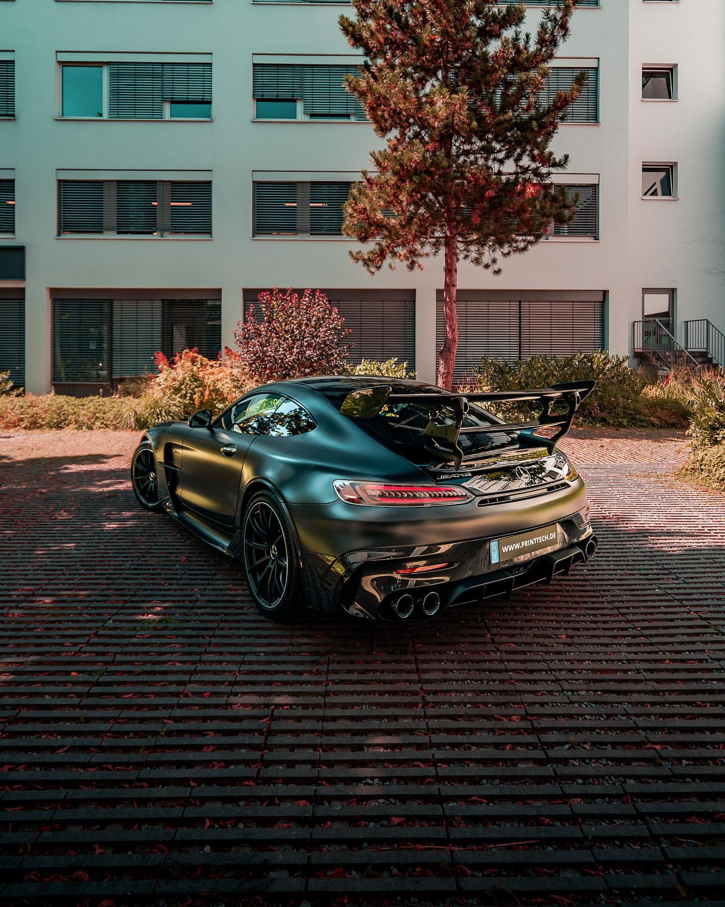 梅赛德斯·奔驰AMG GT Black Series