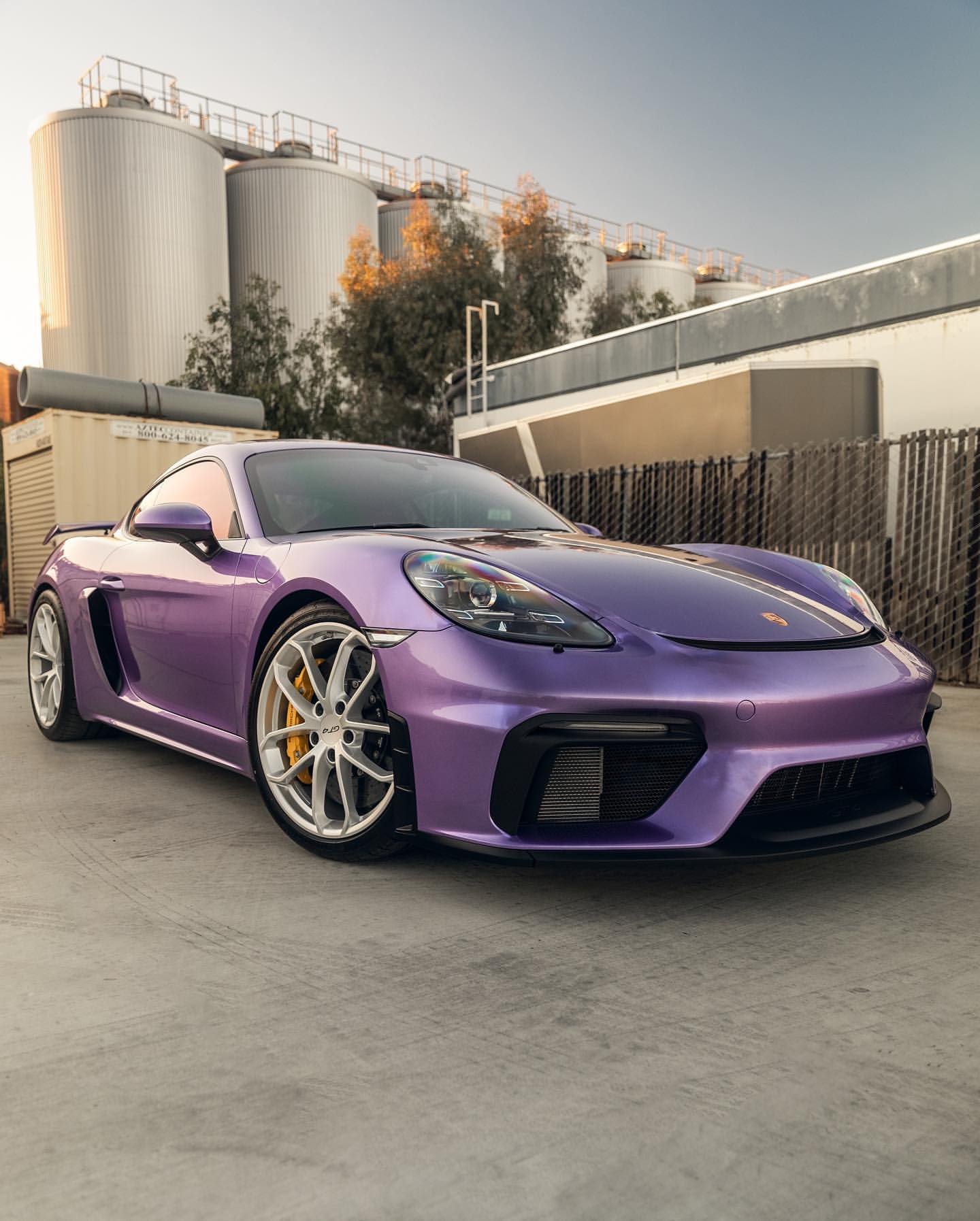 保时捷718 GT4