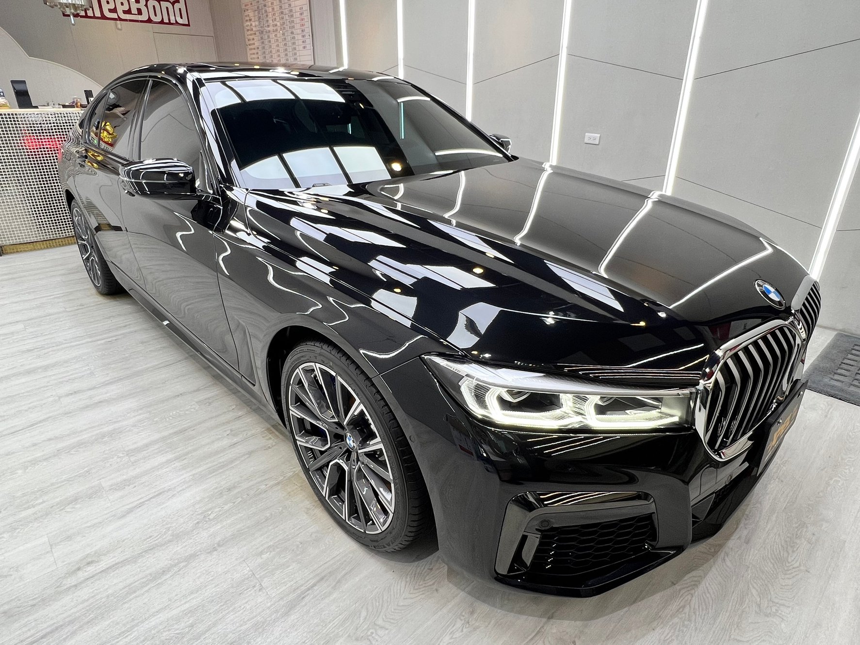 宝马BMW 740i